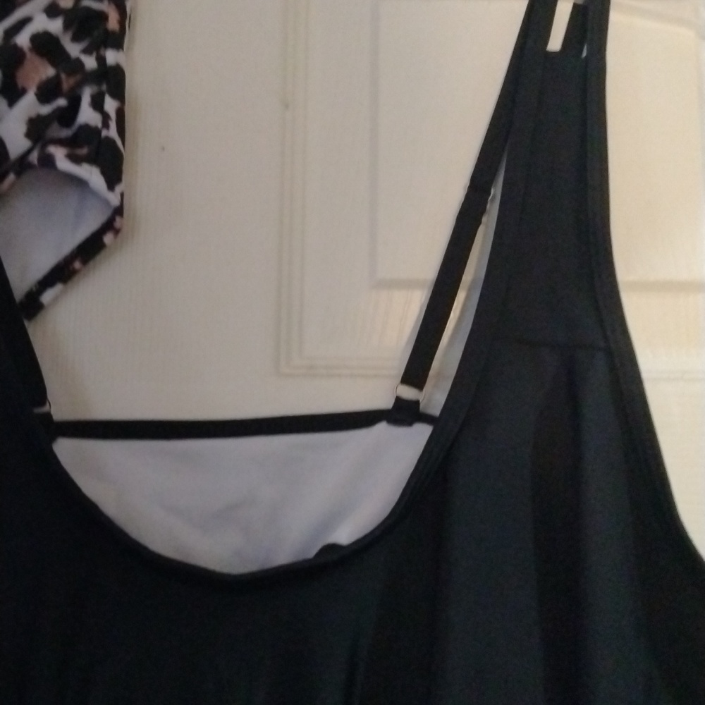 Bathing suit - Picture 5 of 5